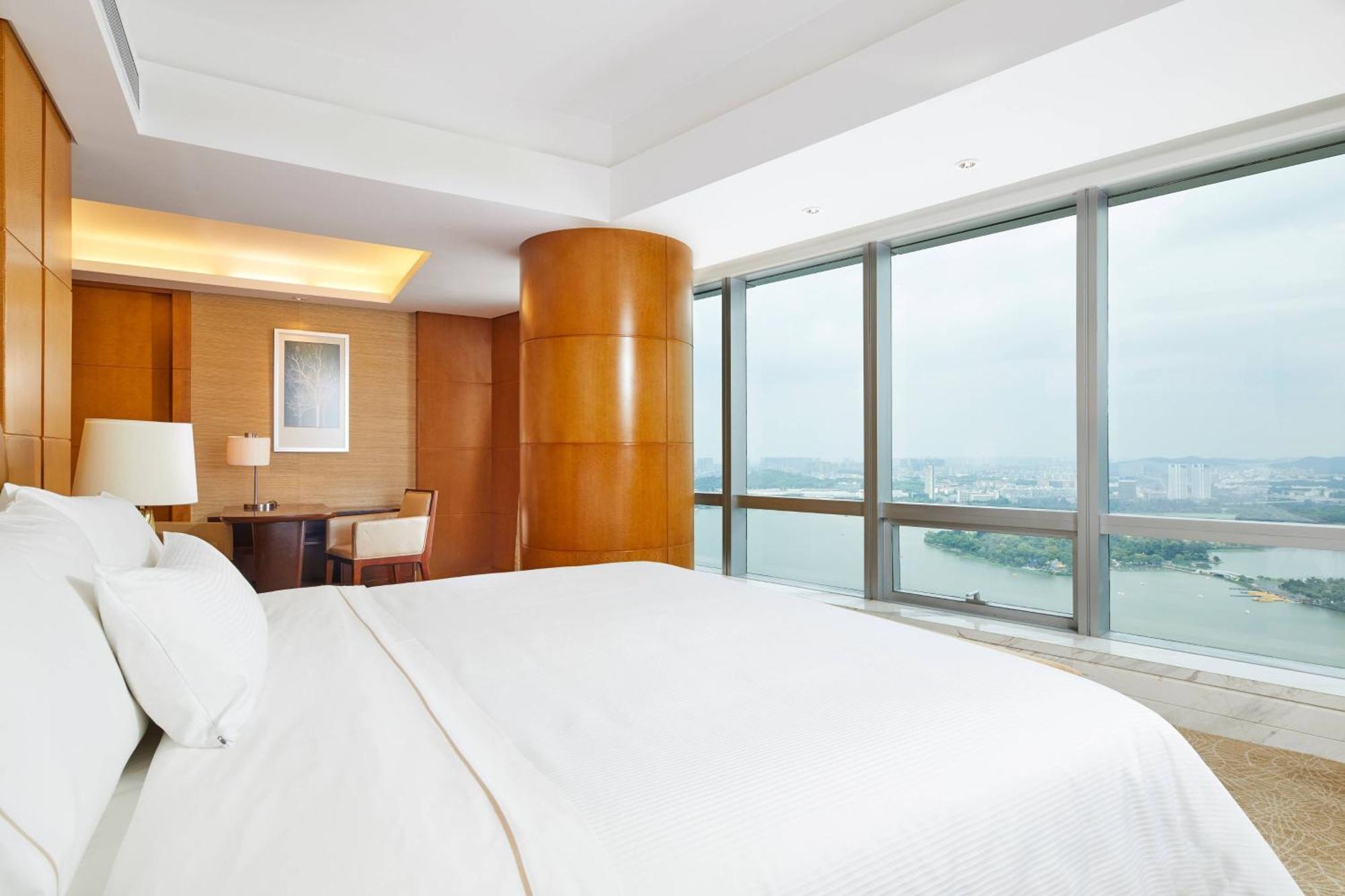 The Westin Nanjing Xuanwu Lake Eksteriør billede